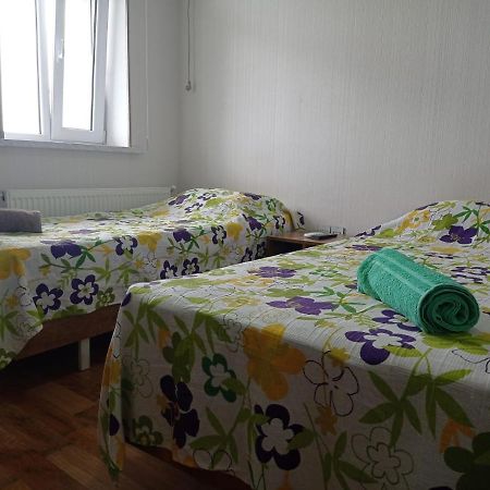 Bizim Ev Hostel Naftalan Eksteriør bilde